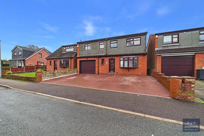 4 Bedroom Detached House For Sale In Sefton View, Orrell, Wigan, WN5