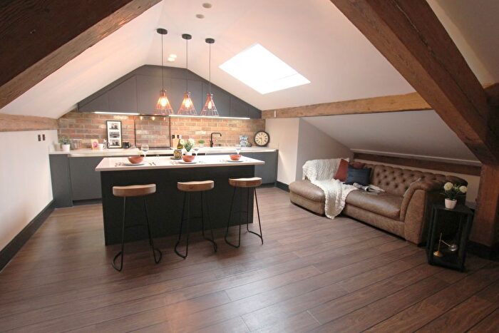 1 Bedroom Flat To Rent In Portland Street, Manchester, M1