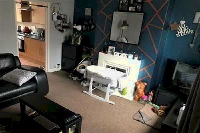 2 Bedroom House To Rent In Malvern Road, St Helens, WA9