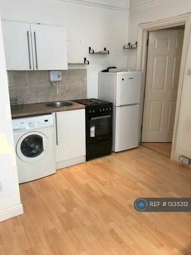 1 Bedroom Flat To Rent In Northwood, London, HA6