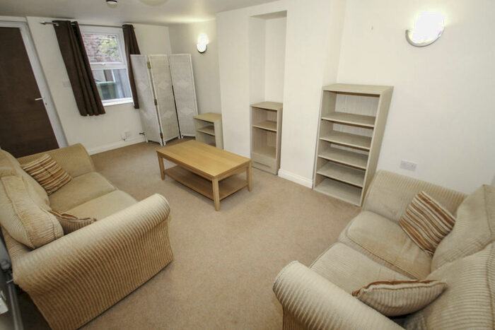 2 Bedroom Apartment To Rent In Claremont Road, Headingley, Leeds, LS6