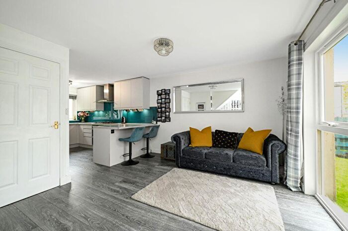 3 Bedroom End Of Terrace House For Sale In Bughtlin Place, Edinburgh, EH12