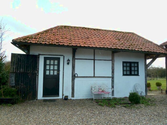 1 Bedroom Detached House To Rent In Uppend, Mallows Green Rd, Manuden, Bishops Stortford, Herts, CM23