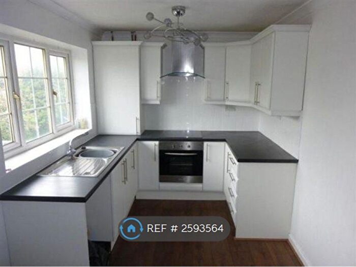 2 Bedroom Flat To Rent In Lester Close, Liverpool, L4