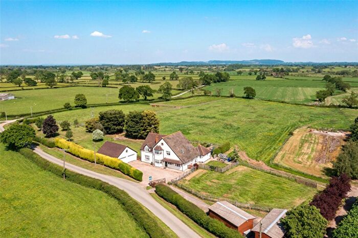 5 Bedroom Equestrian Facility For Sale In Lower Lane, Bowling Bank, Wrexham, LL13