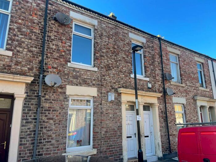 2 Bedroom Flat To Rent In Hopper St, North Shields. . **Superb Standard**, NE29