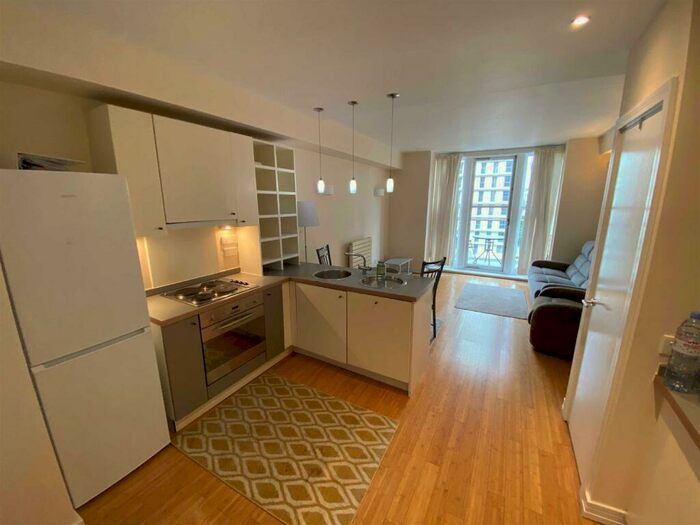 1 Bedroom Flat To Rent In Century Buildings, Parsonage Gardens, Manchester, M3