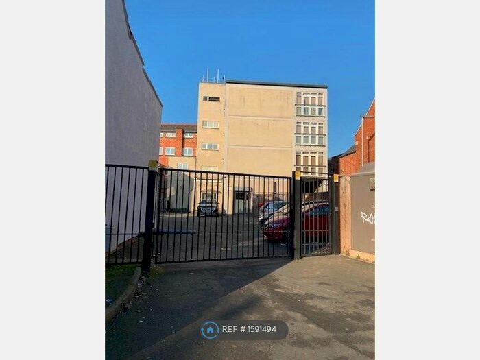 3 Bedroom Flat To Rent In St. Edmunds Road, Northampton, NN1