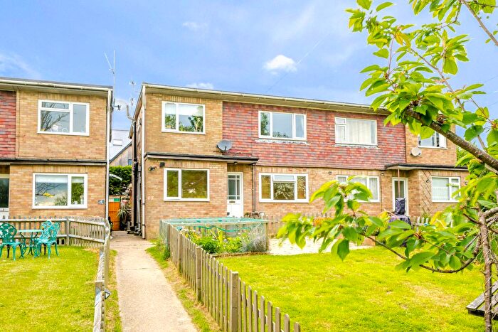 2 Bedroom Flat For Sale In Swaylands Avenue, Crowborough, TN6