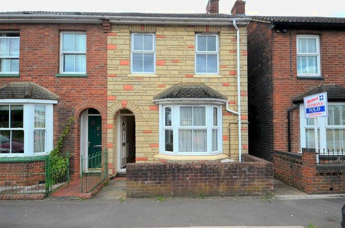 3 Bedroom Property To Rent In Stocklake, Aylesbury, HP20