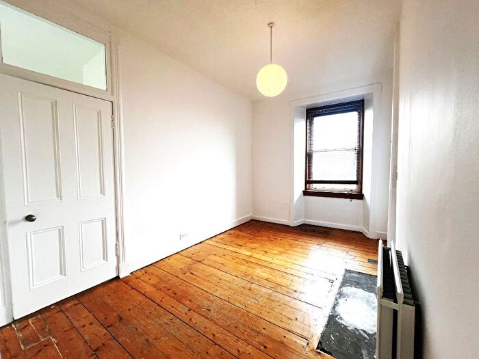 1 Bedroom Flat To Rent In Meadowbank Place, Edinburgh, EH8