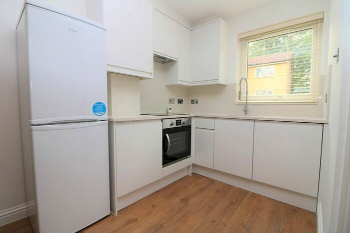 2 Bedroom Flat To Rent In Caledonian Road, Islington, N7