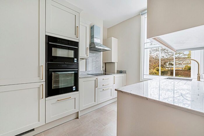 3 Bedroom End Terrace House To Rent In Grove Park Terrace, Grove Park, W4