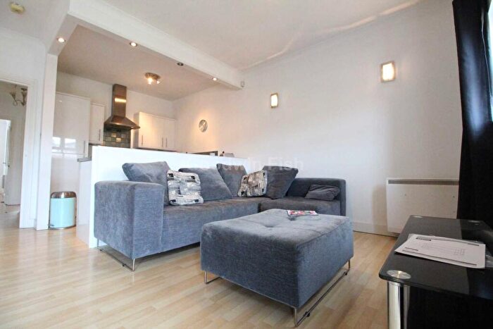 2 Bedroom Apartment To Rent In Slate Wharf, Castlefield, M15