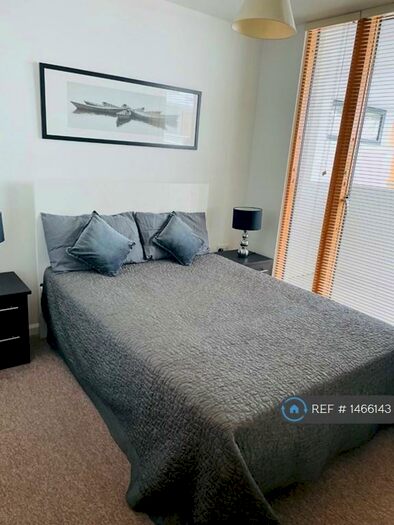 1 Bedroom Flat To Rent In Mann Island, Liverpool, L3