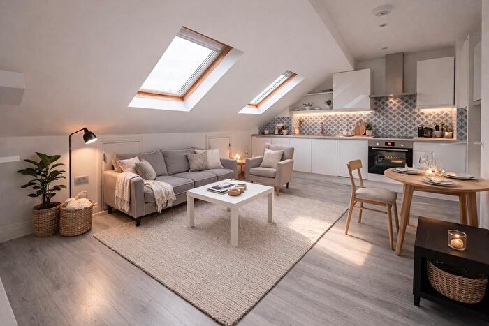 2 Bedroom Flat To Rent In East End Road, East Finchley, N2