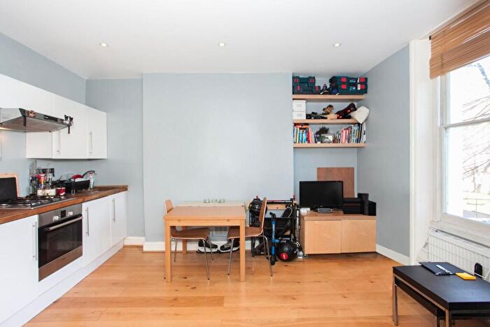 1 Bedroom Flat To Rent In Adelaide Road, Belsize Park, NW3
