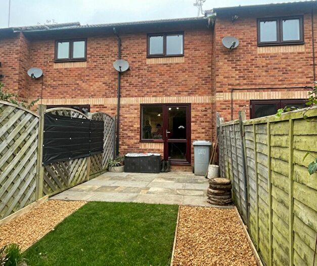 1 Bedroom Terraced House To Rent In Arundel Court, Kettering, Northamptonshire, NN15