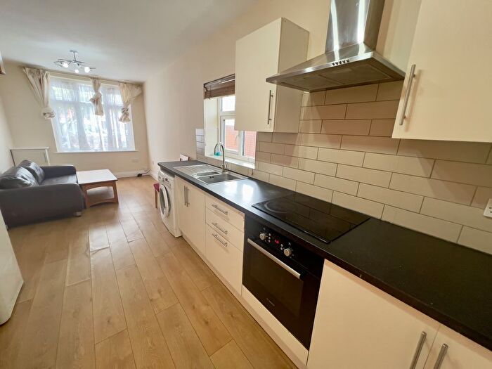 2 Bedroom Semi-Detached House To Rent In Thorncliffe Road, Southall, Greater London, UB2