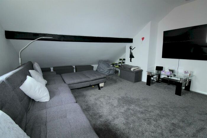 2 Bedroom End Of Terrace House For Sale In Church Road, Yardley, Birmingham, West Midlands, B25