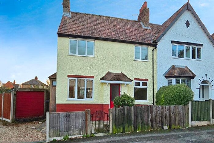 3 Bedroom Semi Detached House For Sale In Bramcote Road, Beeston, NG9