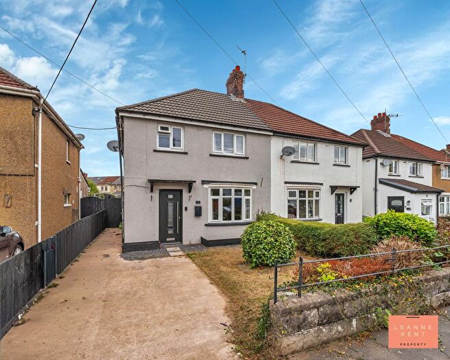 3 Bedroom Semi-Detached House For Sale In Celyn Avenue, Caerphilly, CF83