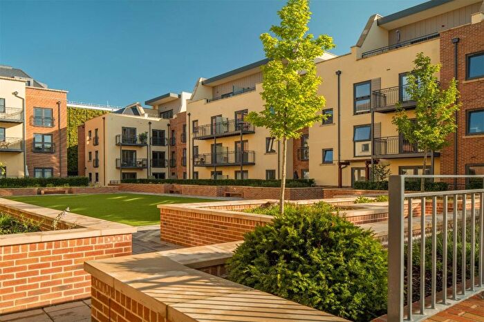 3 Bedroom Flat For Sale In Brightwells Yard, Farnham, Surrey, GU9