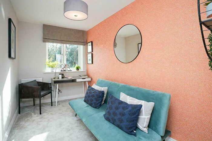 2 Bedroom Terraced House For Sale In Brook Road, Swindon, SN3