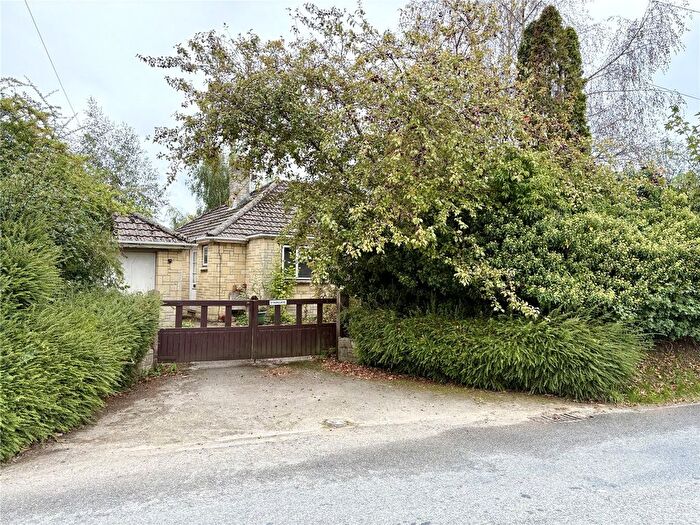 2 Bedroom Bungalow For Sale In Common Mead Lane, Gillingham, Dorset, SP8