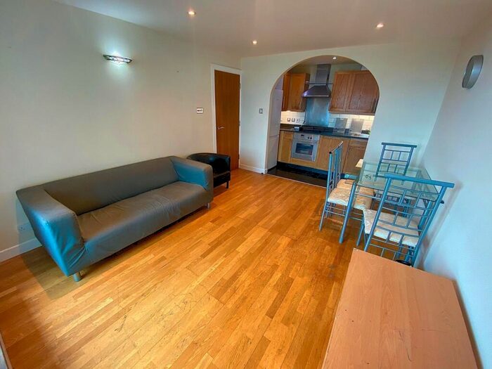 2 Bedroom Flat To Rent In Platinum House, Lyon Road, Harrow, HA1