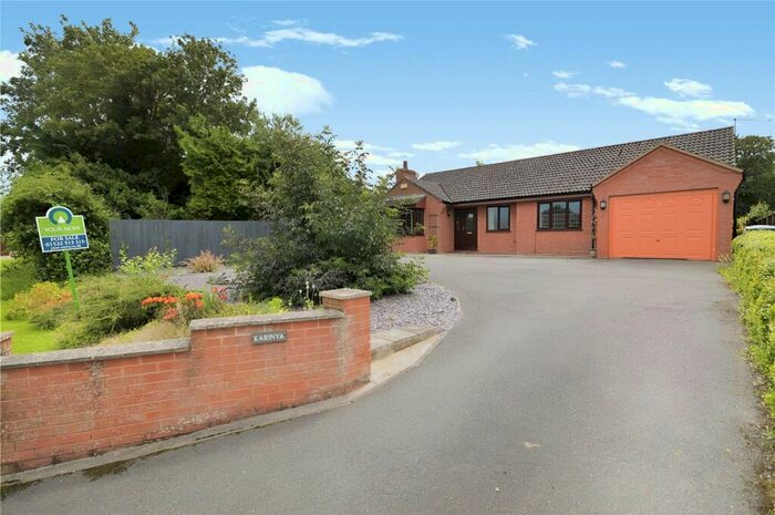 2 Bedroom Bungalow To Rent In Newbridge Lane, Covenham St. Mary, Louth, Lincolnshire, LN11