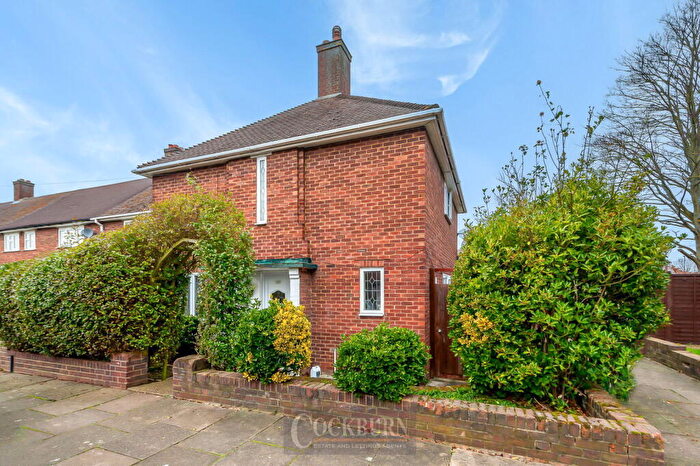 3 Bedroom End Of Terrace House To Rent In Witherston Way, London, SE9