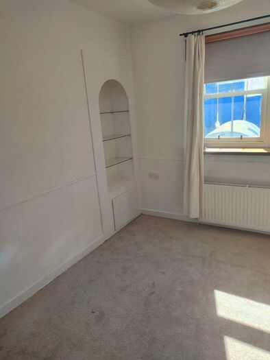 1 Bedroom Flat To Rent In New Pier Road, Aberdeen, Aberdeenshire, AB11