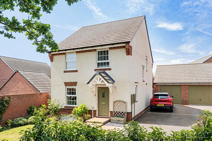 4 Bedroom Detached House For Sale In Gilbert Young Close, Great Oldbury, Stonehouse, GL10