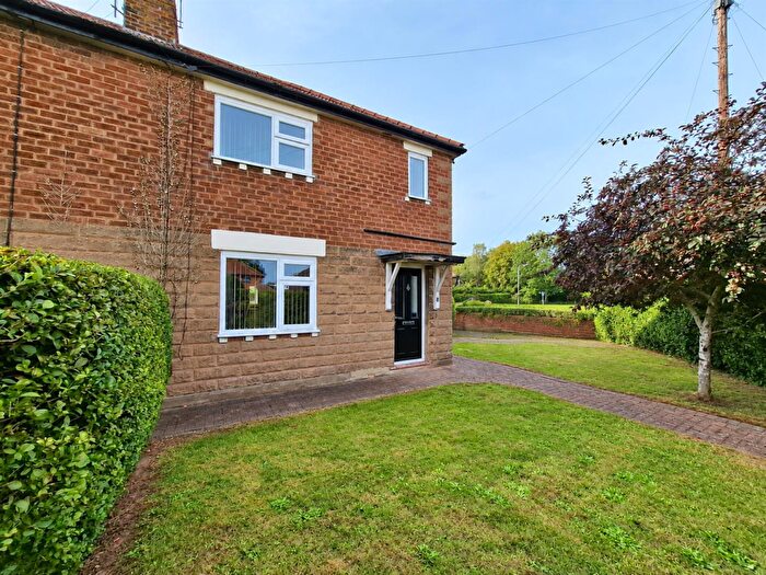 3 Bedroom Semi-Detached House To Rent In Aconbury Avenue, Hereford, HR2