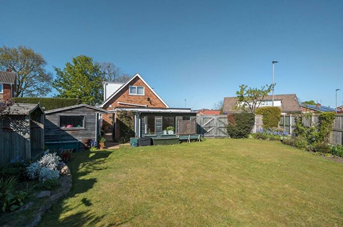 3 Bedroom Semi-Detached House For Sale In Greenacres Drive, Brayton, Selby, YO8
