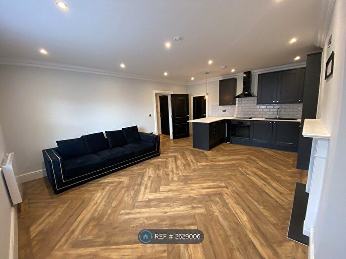 2 Bedroom Flat To Rent In Hall Gate, Doncaster, DN1