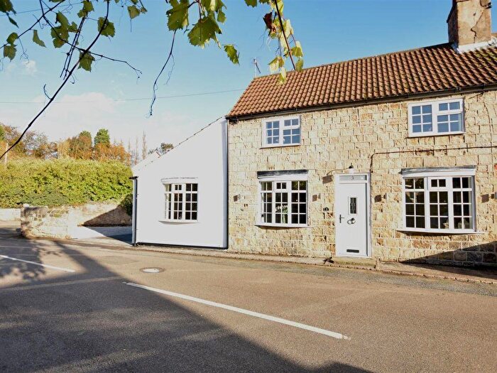 3 Bedroom Cottage To Rent In Cottage, The Cross, Carlton-in-Lindrick, Worksop, S81
