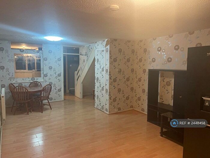 3 Bedroom Terraced House To Rent In Corncroft, Hatfield, AL10