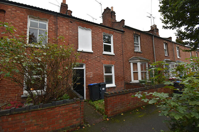 2 Bedroom Terraced House To Rent In Grove Place, Leamington Spa, Warwickshire, CV31