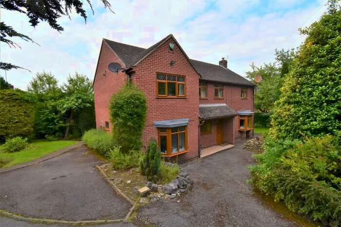4 Bedroom Detached House For Sale In Clifton Road, Ashbourne, DE6