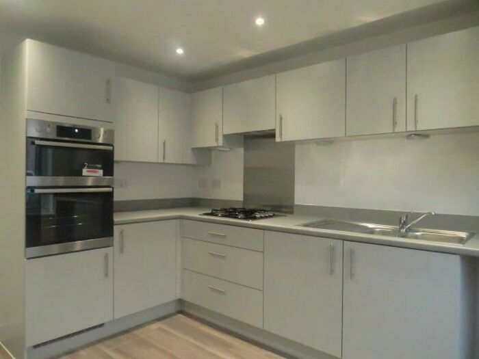 3 Bedroom House To Rent In Engineers Way, Exmouth, EX8