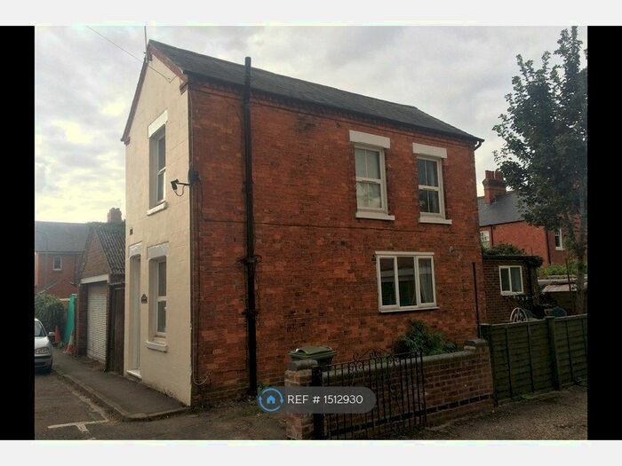 3 Bedroom Detached House To Rent In The Cottage, Stony Stratford, MK11