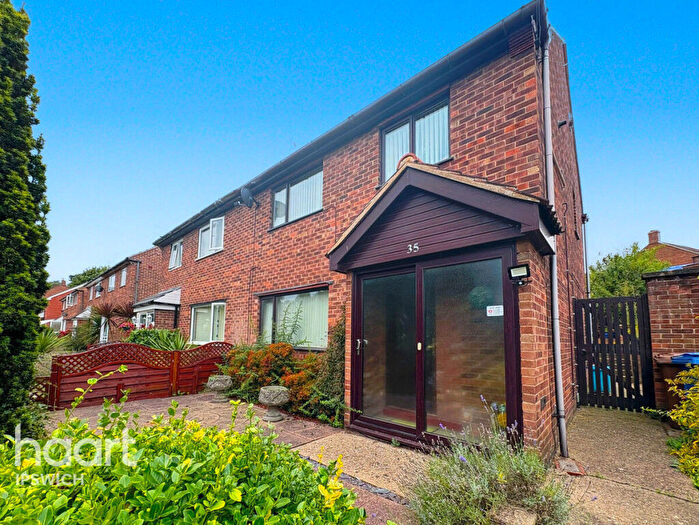 3 Bedroom Semi-Detached House For Sale In Campion Road, Ipswich, IP2