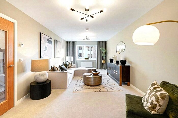 3 Bedroom Detached House For Sale In Kinglassie, Fife, KY5