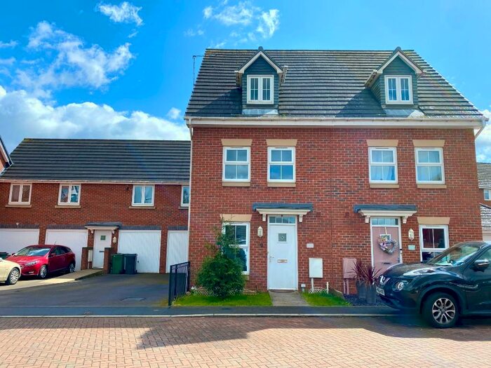 3 Bedroom Semi-Detached House To Rent In Lillehammer Drive, Coalville, LE67