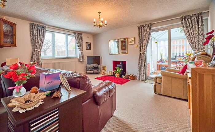 2 Bedroom Detached Bungalow For Sale In Hazel Way, Barwell, Leicester, LE9