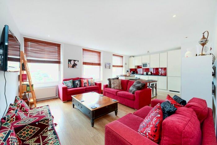 3 Bedroom Flat For Sale In Paulet Road, SE5