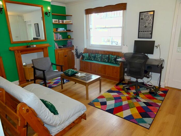 1 Bedroom Flat To Rent In Gladstone Street, London, SE1