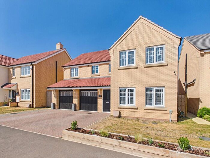 5 Bedroom Detached House For Sale In Foxglove Drive, Exning, Newmarket, Suffolk, CB8